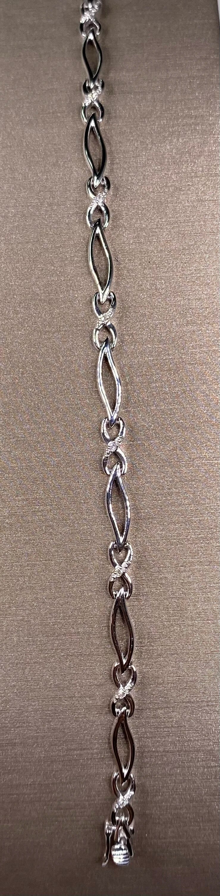 Sterling Silver Infinity Bracelet - Sterling Silver | Greco Jewelers - detail view
