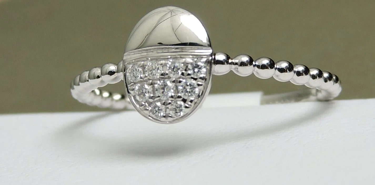 14K White Gold Diamond Oval Ring - 14K White Gold | Greco Jewelers - detail view