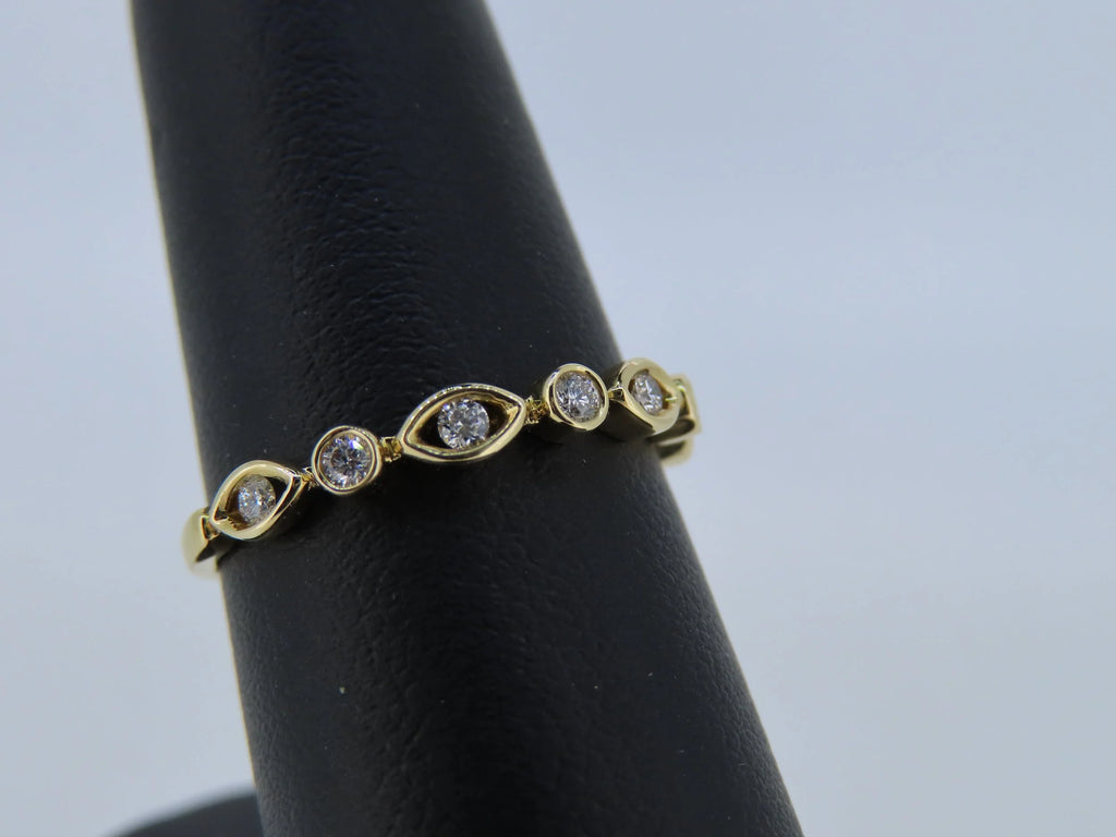 Decorative Diamond Band | Greco Jewelers - detail view