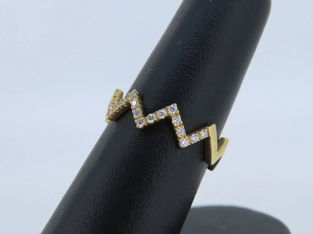 Yellow Gold Zig Zag Diamond Band | Greco Jewelers - detail view